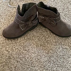 Grey Girls boots
